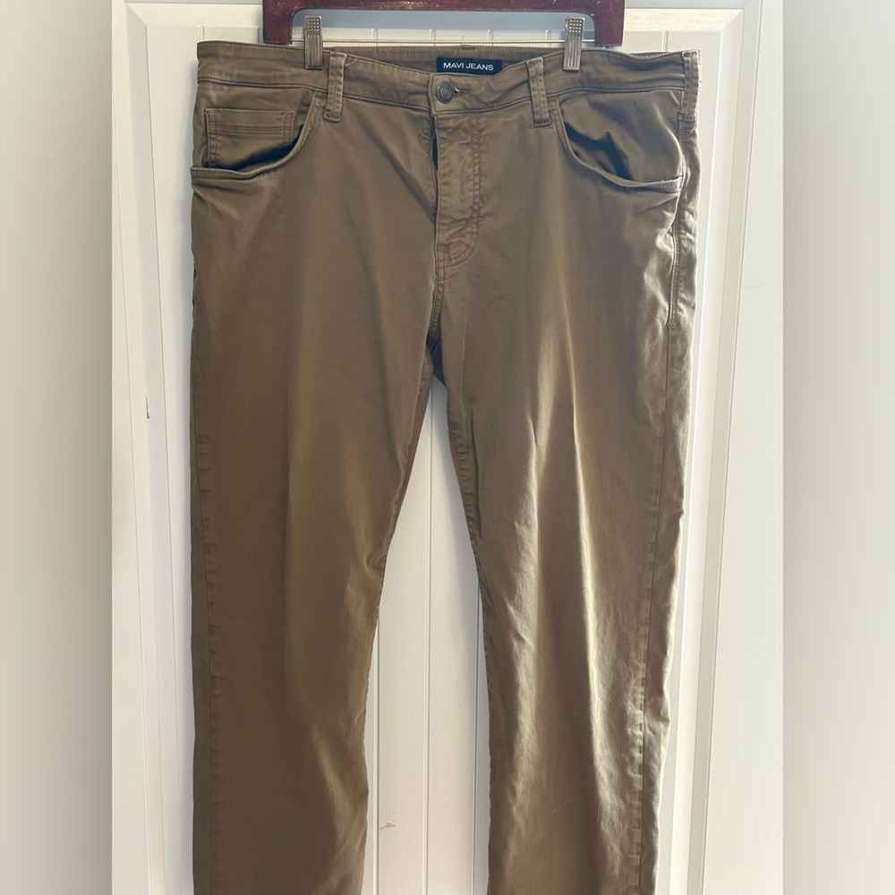 Men’s Mavi jean khaki color.  Size 38x30